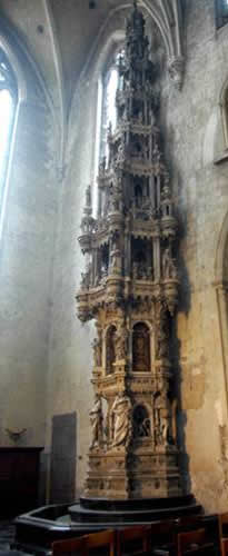 sacramentstoren voor restauratie
